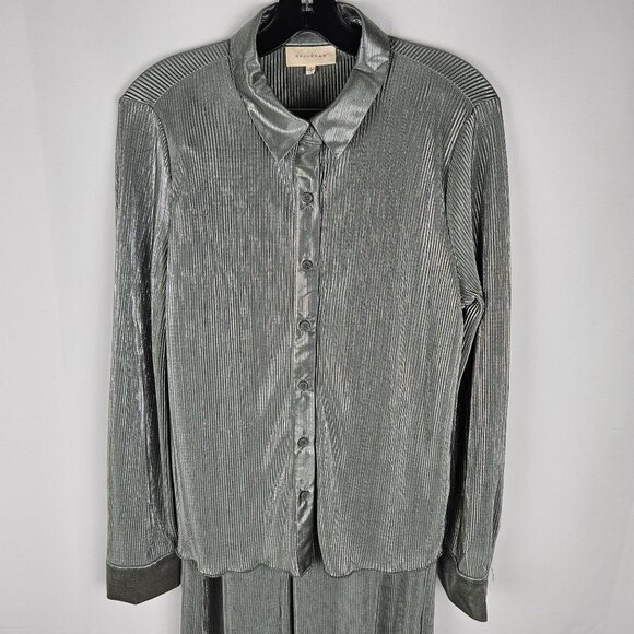 Melloday Pleated Silver Two-Piece Set Large Button-Up Top & Pants - Picture 2 of 14